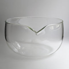Glasschale mit Ausguss