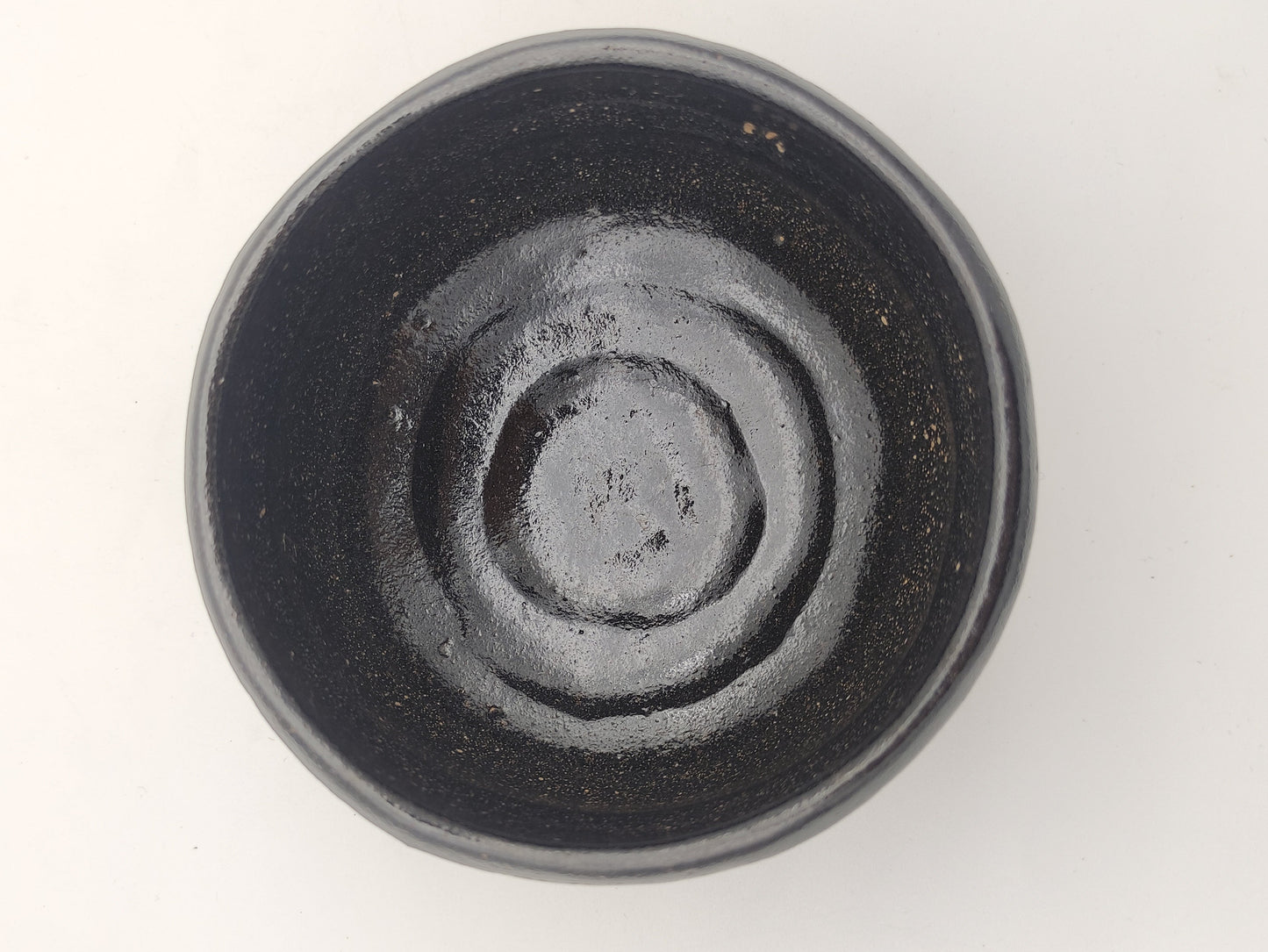 Vintage Raku Chawan "Weißes Siegel"
